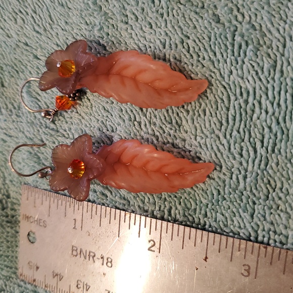 Floral, Autumn-Colored Acrylic Earrings - Picture 3 of 3